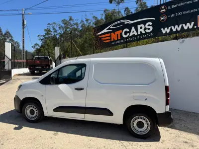 Citroën Berlingo 2021 - 12900 EUR, 148151 km - 148151km - foto 5 de 10
