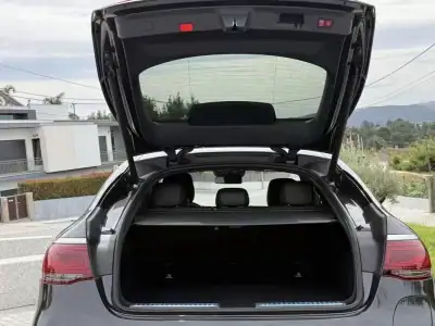 Mercedes-Benz GLC 300 2021 - 49499 EUR, 89500 km - AUTO.MOTO.pt - 89500km - foto 14 de 26