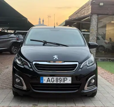 Peugeot 108 2021 - 12600 EUR, 50603 km - AUTO.MOTO.pt - 50603km - foto 2 de 14