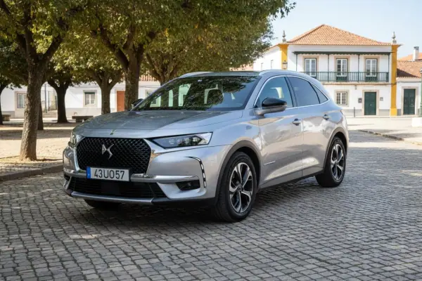 DS DS7 Crossback 2018 - 18450 EUR, 144000 km - AUTO.MOTO.pt - 144000km - foto 3 de 27