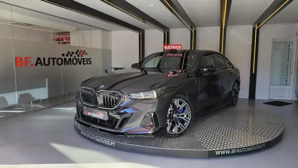 BMW i5 2025 — foto 2 de 64