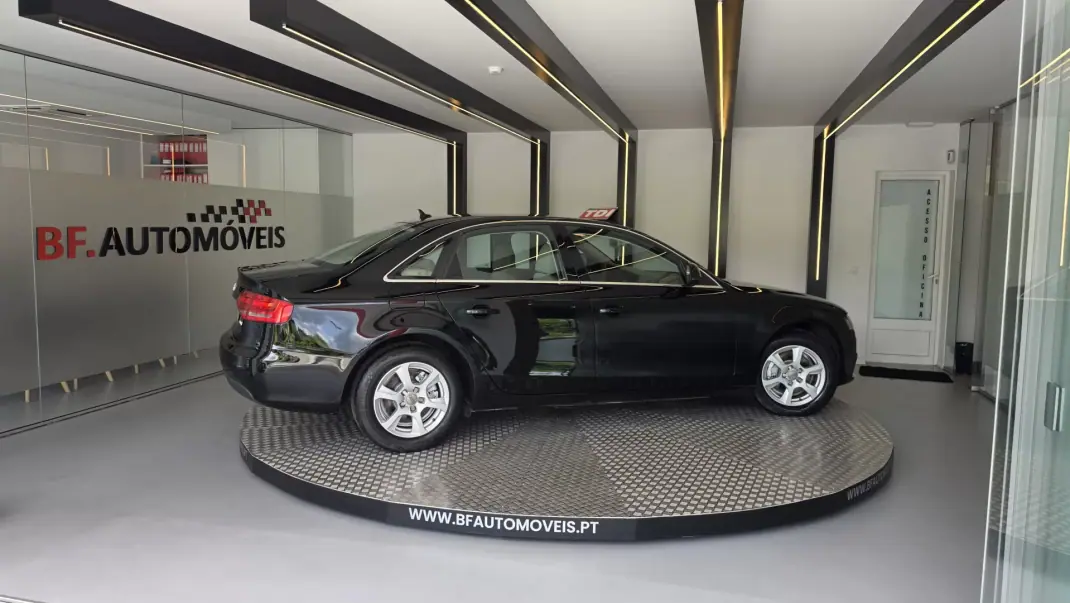 Audi A4 2008 - 9750 EUR, 235508 km - AUTO.MOTO.pt - 235508km - foto 7 de 51