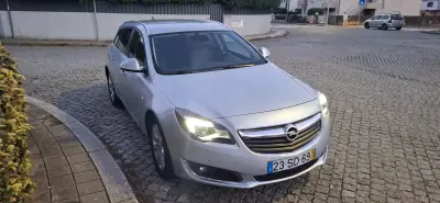 Opel Insignia 2016 - 10000 EUR, 236500 km - AUTO.MOTO.pt - 236500km - foto 7 de 9
