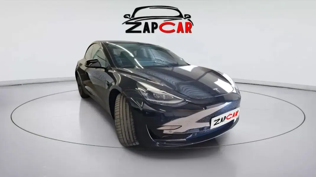 Tesla Model 3 2022 - 28500 EUR, 39200 km - AUTO.MOTO.pt - 39200km - foto 3 de 22