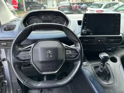 Peugeot Rifter 2018 - 20900 EUR, 64900 km - AUTO.MOTO.pt - 64900km - foto 11 de 22
