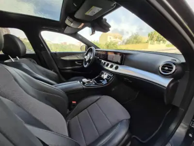 Mercedes-Benz E 220 2018 - 36980 EUR, 125000 km - AUTO.MOTO.pt - 125000km - foto 6 de 25