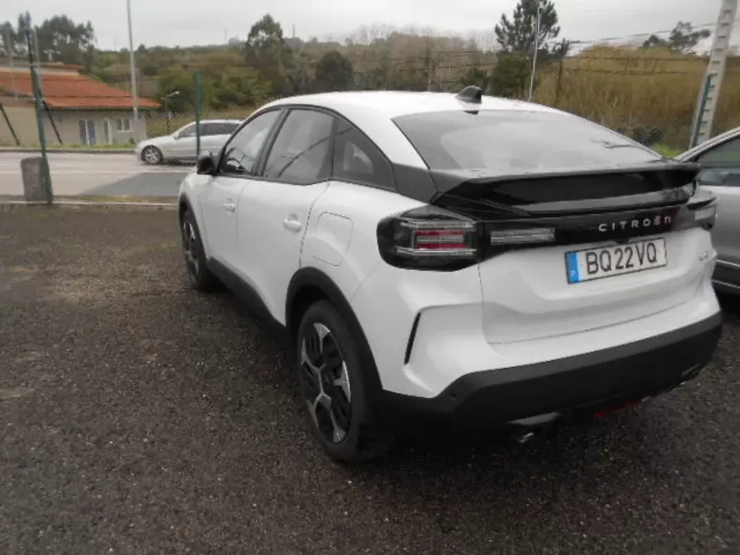Citroën C4 2025 - 23500 EUR, 17074 km - AUTO.MOTO.pt - 17074km - foto 5 de 14