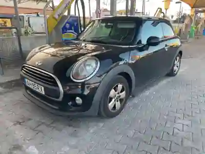 MINI One 2017 - 10500 EUR, 171000 km - AUTO.MOTO.pt - 171000km - foto 6 de 11