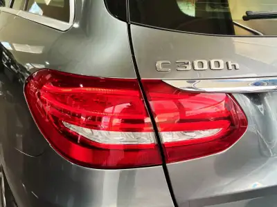 Mercedes-Benz C 300 2017 - 22999 EUR, 102000 km - AUTO.MOTO.pt - 102000km - foto 8 de 31