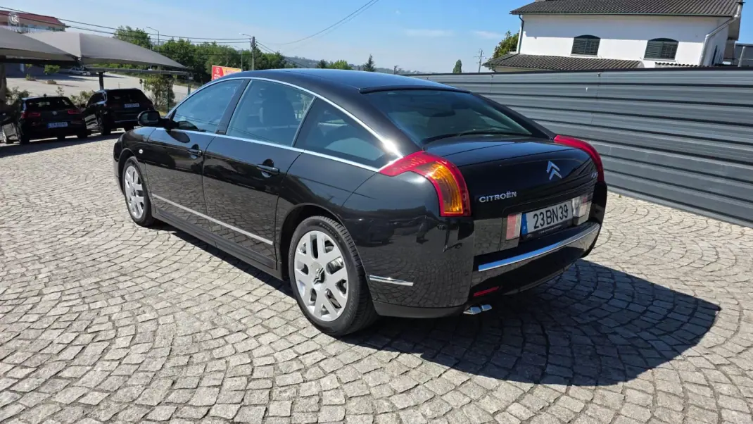 Citroën C6 2006 - 16490 EUR, 82000 km - AUTO.MOTO.pt - 82000km - foto 3 de 22