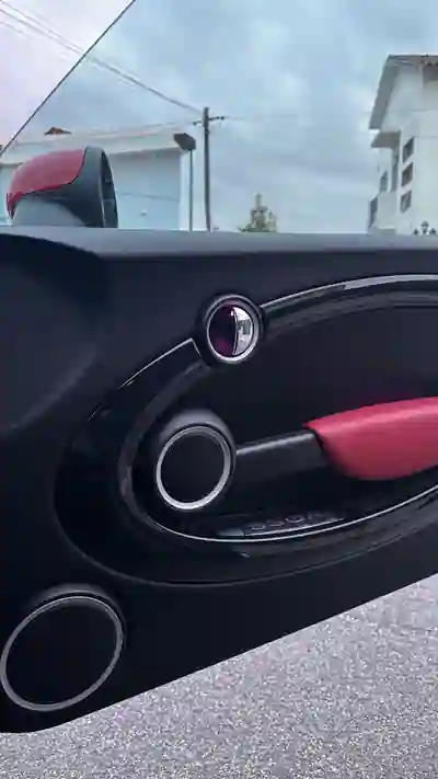 MINI John Cooper Works 2012 - 14990 EUR, 165000 km - AUTO.MOTO.pt - 165000km - foto 9 de 12