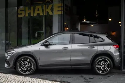 Mercedes-Benz GLA 250 2023 - 38790 EUR, 69317 km - AUTO.MOTO.pt - 69317km - foto 2 de 48