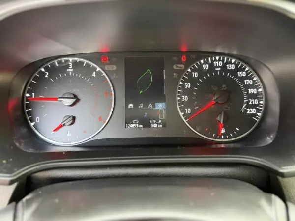 Renault Mégane Sport Tourer 2021 - 16900 EUR, 124269 km - AUTO.MOTO.pt - 124269km - foto 3 de 16