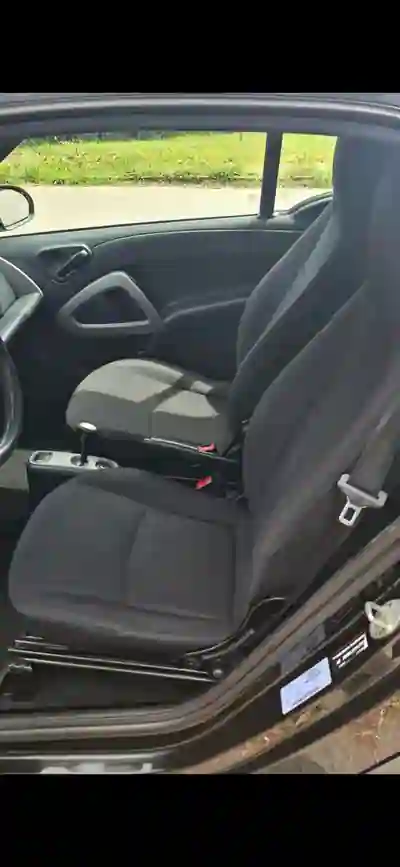 Smart ForTwo Coupé 2012 - 6850 EUR, 120000 km - AUTO.MOTO.pt - 120000km - foto 6 de 12