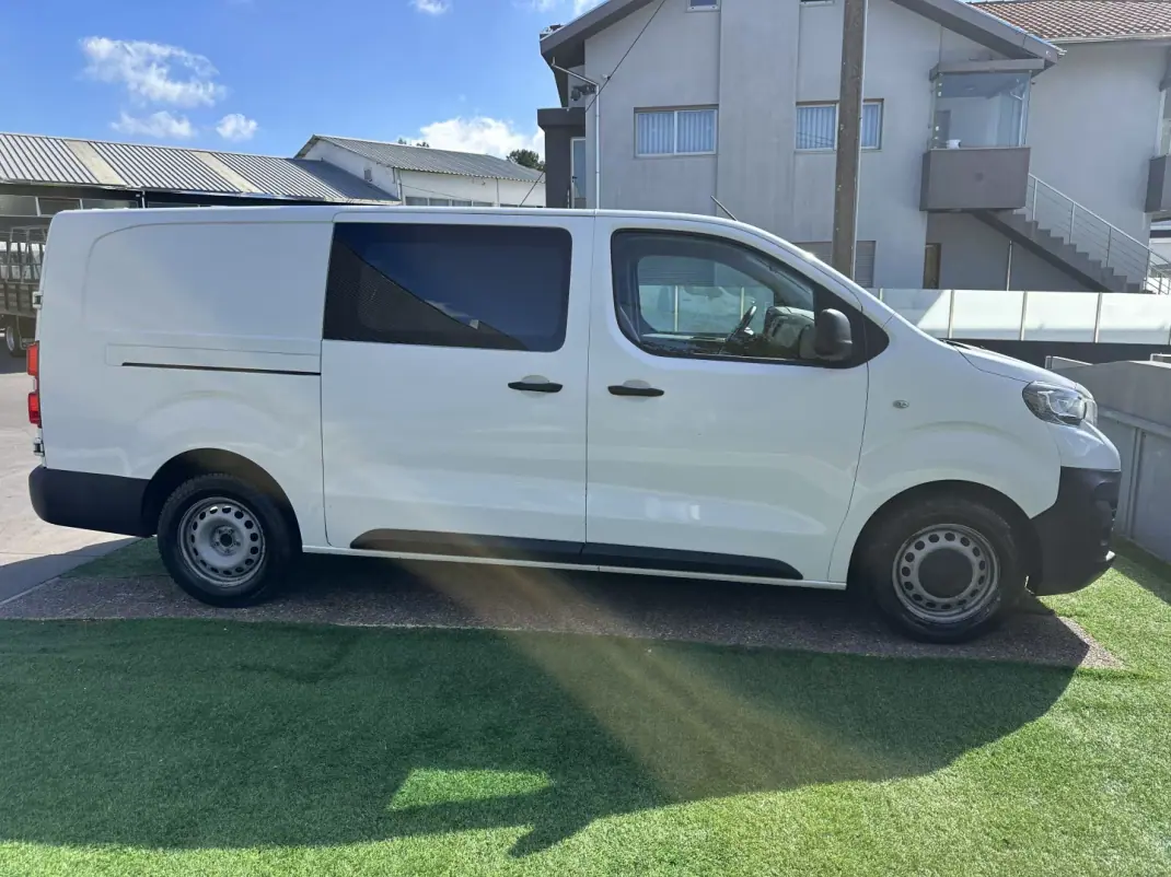 Peugeot Expert 2018 - 14900 EUR, 170000 km - 170000km - foto 8 de 45