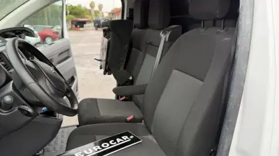 Citroën Jumpy 2023 - 21390 EUR, 33500 km - AUTO.MOTO.pt - 33500km - foto 28 de 30