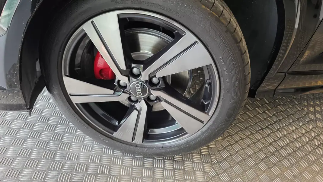 Audi Q2 2018 - 22500 EUR, 149812 km - AUTO.MOTO.pt - 149812km - foto 35 de 69