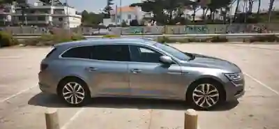 Renault Talisman Sport Tourer 2016 — foto 2 de 14