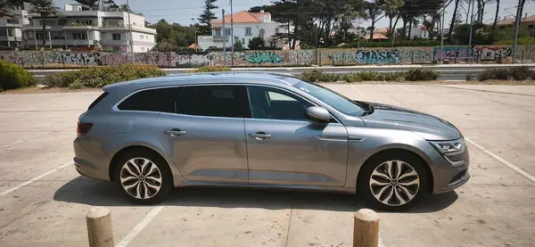 Renault Talisman Sport Tourer 2016 — foto 2 de 14