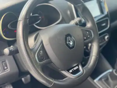 Renault Clio 2018 - 11850 EUR, 60877 km - AUTO.MOTO.pt - 60877km - foto 16 de 25