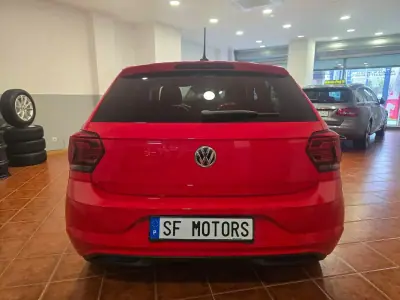 Volkswagen Polo 2018 - 16480 EUR, 138507 km - AUTO.MOTO.pt - 138507km - foto 7 de 45