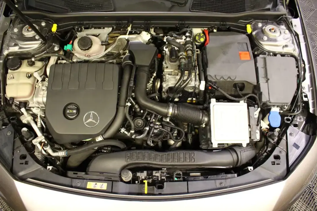 Mercedes-Benz A 250 2020 - 23890 EUR, 109000 km - AUTO.MOTO.pt - 109000km - foto 28 de 29