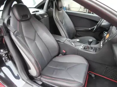 Mercedes-Benz SLK 200 2010 - 16000 EUR, 176098 km - AUTO.MOTO.pt - 176098km - foto 28 de 32
