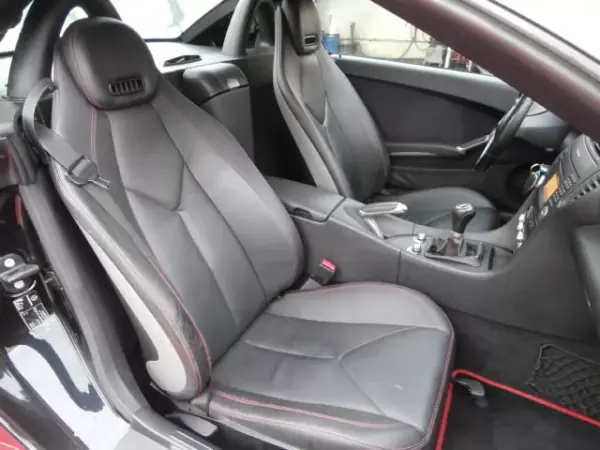 Mercedes-Benz SLK 200 2010 - 16000 EUR, 176098 km - AUTO.MOTO.pt - 176098km - foto 28 de 32