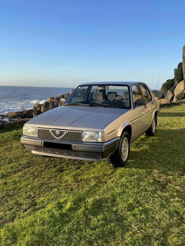 Alfa Romeo 90 1988 - 18900 EUR, 27700 km - AUTO.MOTO.pt - 27700km - foto 56 de 60