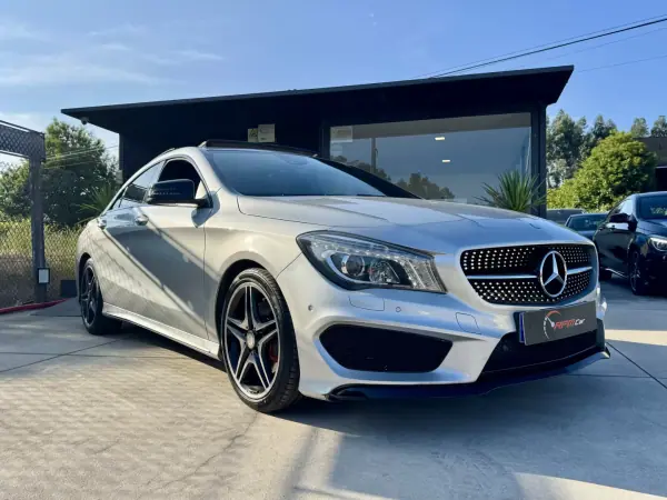 Mercedes-Benz CLA 220 2014 - 19999 EUR, 175000 km - AUTO.MOTO.pt - 175000km - foto 3 de 23