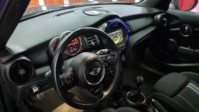 MINI One 2016 - 11850 EUR, 153106 km - AUTO.MOTO.pt - 153106km - foto 18 de 51