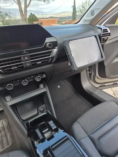 Citroën C4 2022 - 20500 EUR, 85000 km - AUTO.MOTO.pt - 85000km - foto 33 de 39