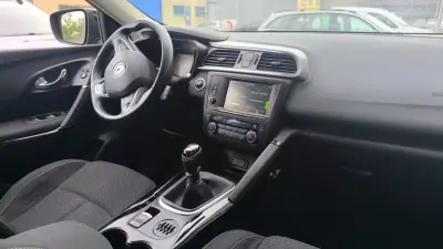 Renault Kadjar 2015 - 11900 EUR, 165000 km - AUTO.MOTO.pt - 165000km - foto 6 de 15