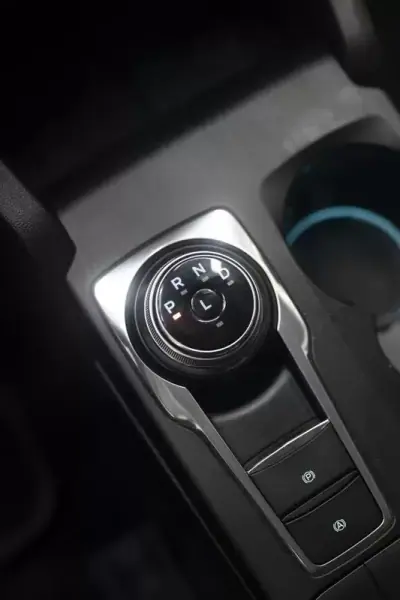 Ford Focus 2021 - 13850 EUR, 196506 km - AUTO.MOTO.pt - 196506km - foto 20 de 42