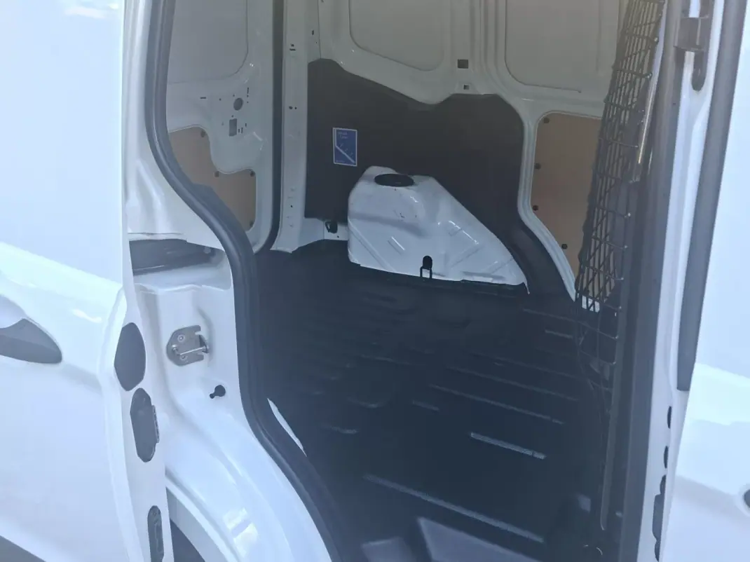 Ford Transit Courier 2021 - 12990 EUR, 88501 km - AUTO.MOTO.pt - 88501km - foto 15 de 15