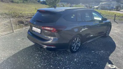 Ford Focus SW 2023 — foto 5 de 23