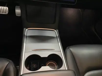 Tesla Model 3 2022 - 35950 EUR, 86200 km - AUTO.MOTO.pt - 86200km - foto 14 de 19