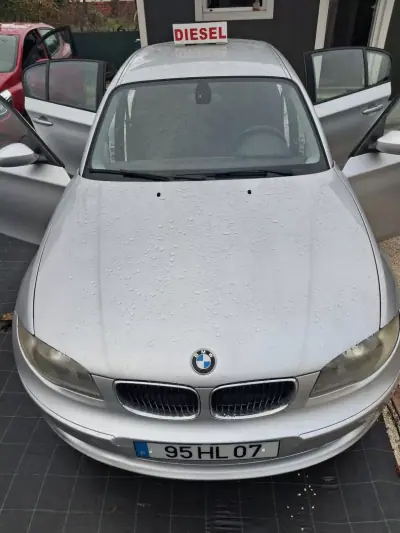 BMW 120 2009 - 10500 EUR, 159122 km - AUTO.MOTO.pt - 159122km - foto 3 de 17