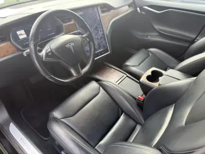 Tesla Model S 2019 - 27990 EUR, 181940 km - AUTO.MOTO.pt - 181940km - foto 6 de 29