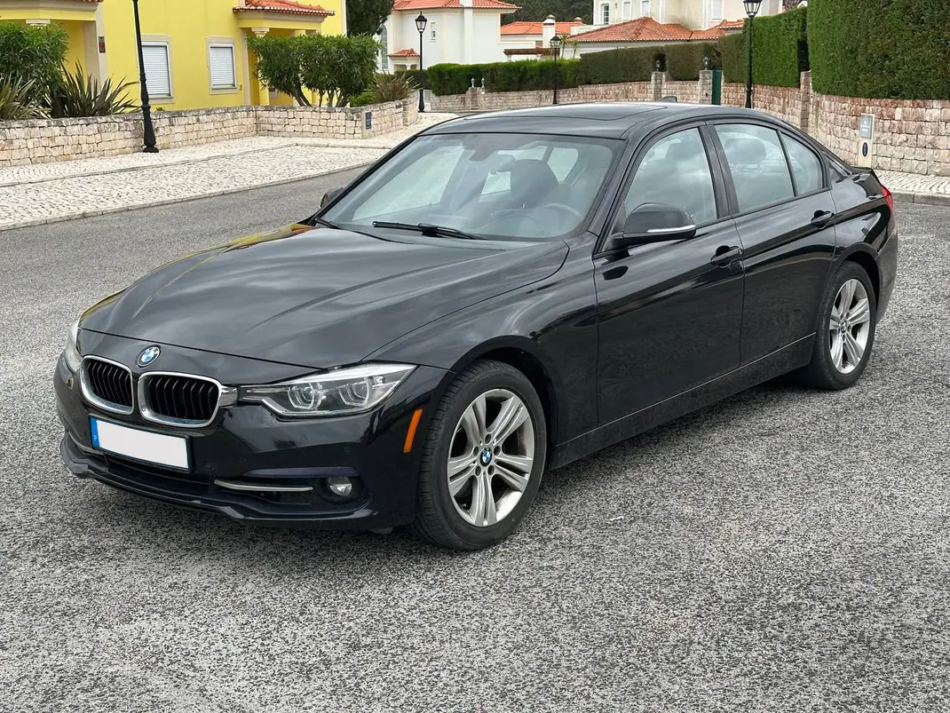BMW 330 2015 - 17000 EUR, 185000 km - AUTO.MOTO.pt - 185000km - foto 2 de 13