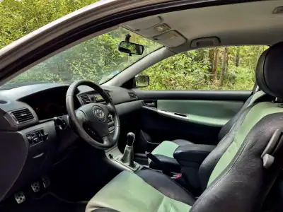 Toyota Corolla 2002 - 11900 EUR, 196000 km - AUTO.MOTO.pt - 196000km - foto 12 de 23