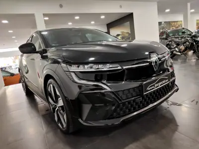 Renault Mégane E-Tech 2022 - 27990 EUR, 40000 km - AUTO.MOTO.pt - 40000km - foto 14 de 47