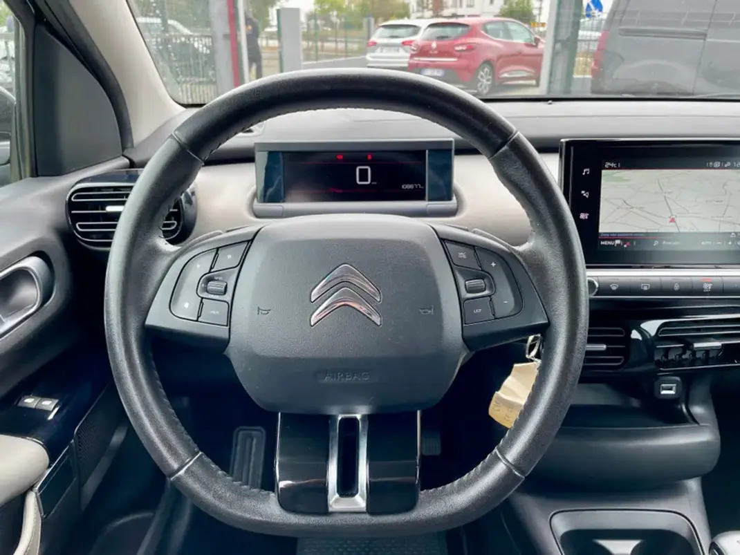 Citroën C4 Cactus 2018 - 14950 EUR, 108880 km - AUTO.MOTO.pt - 108880km - foto 19 de 34