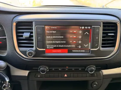 Citroën Spacetourer 2021 - 28500 EUR, 21196 km - AUTO.MOTO.pt - 21196km - foto 18 de 25