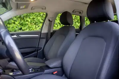 Audi A3 Sportback 2019 - 17800 EUR, 118000 km - AUTO.MOTO.pt - 118000km - foto 12 de 16