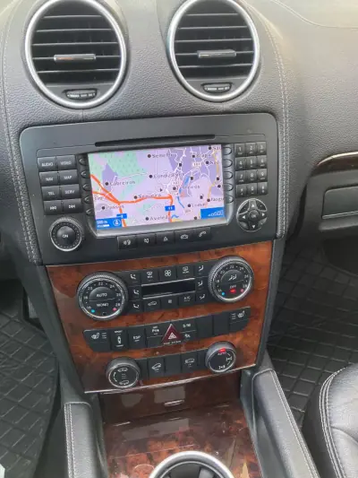 Mercedes-Benz GL 320 2007 - 19750 EUR, 218600 km - AUTO.MOTO.pt - 218600km - foto 12 de 23