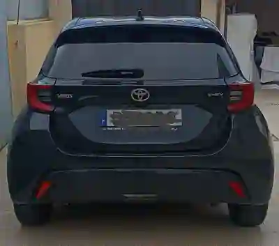 Toyota Yaris 2024 - 28000 EUR, 7870 km - AUTO.MOTO.pt - 7870km - foto 2 de 7