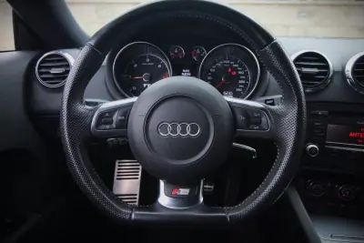Audi TT Coupé 2009 - 16990 EUR, 185000 km - AUTO.MOTO.pt - 185000km - foto 13 de 29