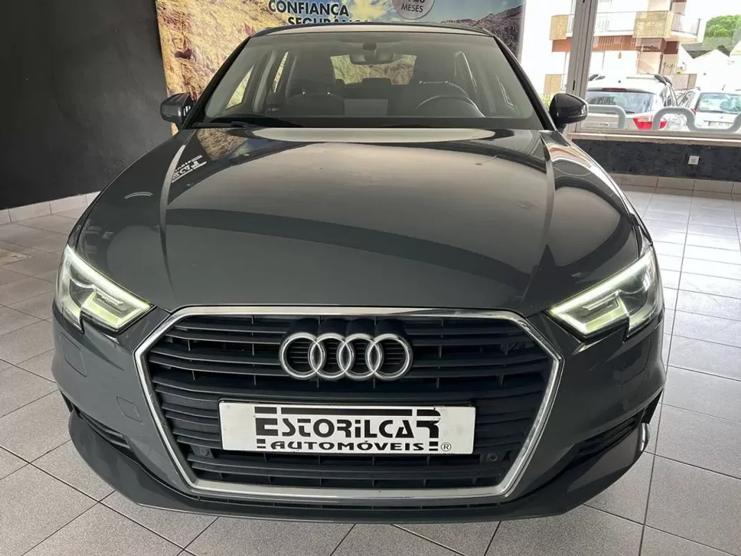 Audi A3 Sportback 2019 - 17900 EUR, 104914 km - AUTO.MOTO.pt - 104914km - foto 5 de 21