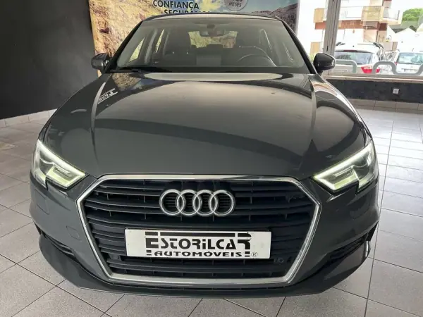 Audi A3 Sportback 2019 - 17900 EUR, 104914 km - AUTO.MOTO.pt - 104914km - foto 5 de 21